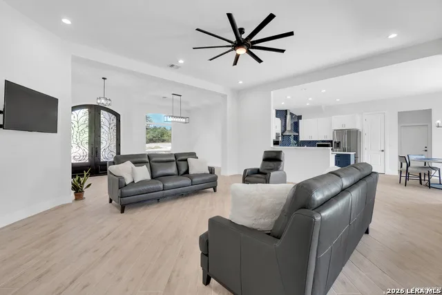 1416 CORKSCREW CT New Braunfels, TX 78132