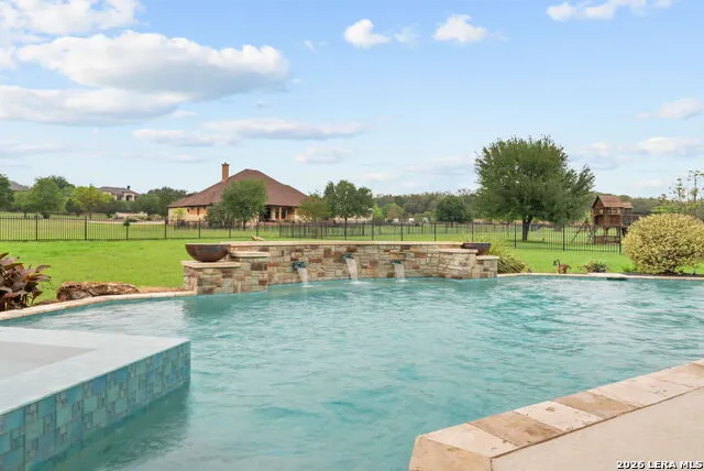140 ENTRE RIOS BLVD New Braunfels, TX 78132
