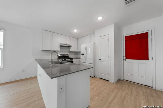 9248 James Bowie Seguin, TX 78155