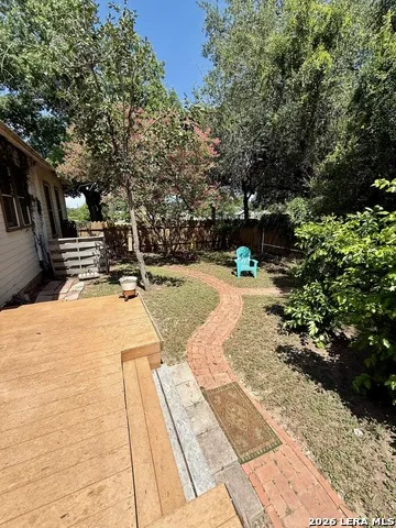 815 Getty Uvalde, TX 78801