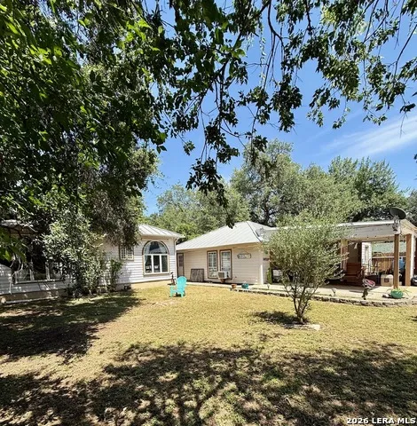 815 Getty Uvalde, TX 78801
