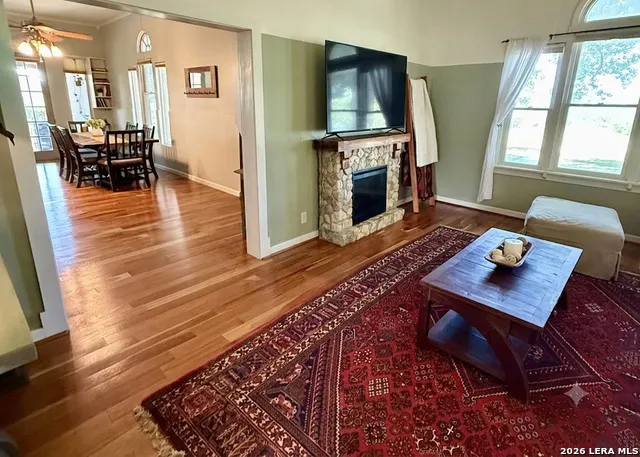 815 Getty Uvalde, TX 78801