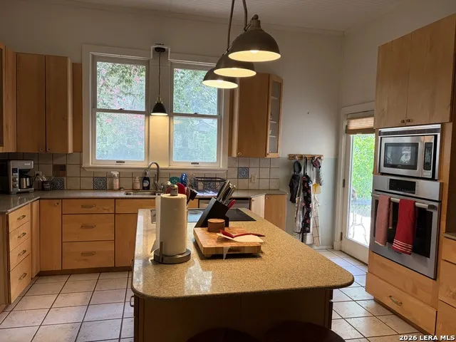 815 Getty Uvalde, TX 78801
