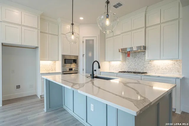 2053 Toscano Way Kerrville, TX 78028