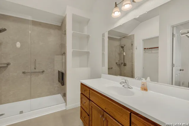 123 RIVER PARK DR Luling, TX 78648