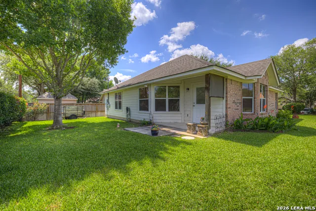123 RIVER PARK DR Luling, TX 78648