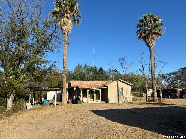 20214 N Us Hwy 277 Quemado, TX 78877