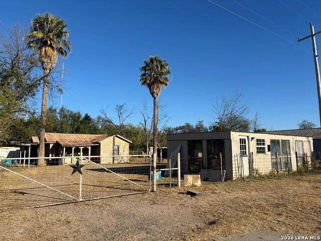20214 N Us Hwy 277 Quemado, TX 78877