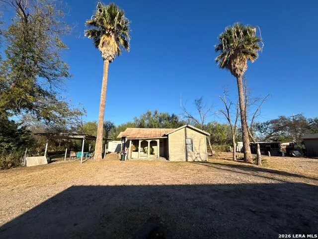 20214 N Us Hwy 277 Quemado, TX 78877