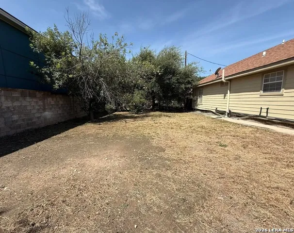 80 Mari Drive Eagle Pass, TX 78852