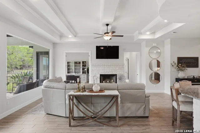 212 HIGH POINT CIR Spring Branch, TX 78070