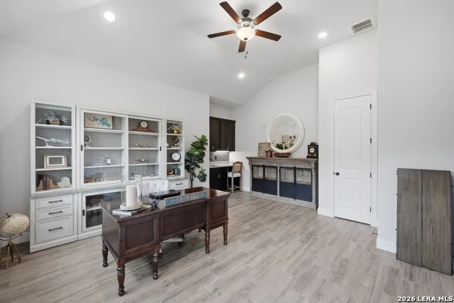 212 HIGH POINT CIR Spring Branch, TX 78070