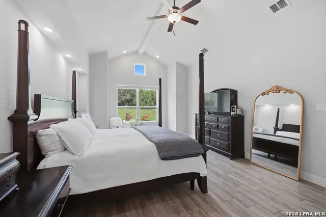 212 HIGH POINT CIR Spring Branch, TX 78070