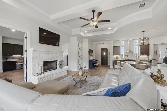 212 HIGH POINT CIR Spring Branch, TX 78070