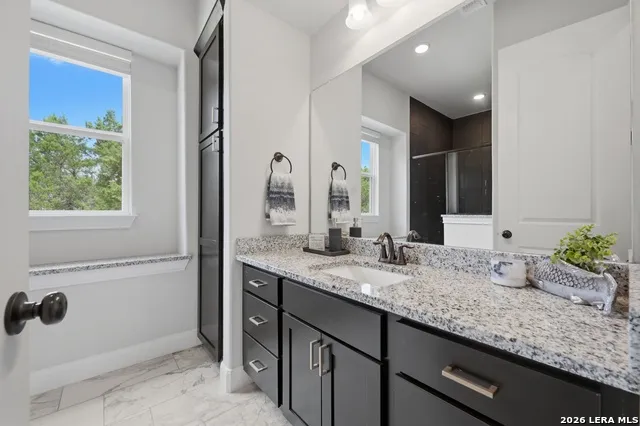 212 HIGH POINT CIR Spring Branch, TX 78070