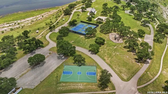 212 HIGH POINT CIR Spring Branch, TX 78070