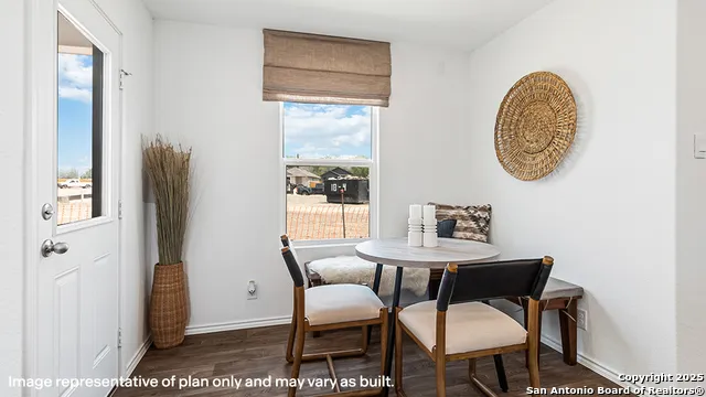 2056 Giant Cactus San Antonio, TX 78221
