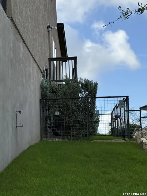 18806 Canyon View Pass Helotes, TX 78023