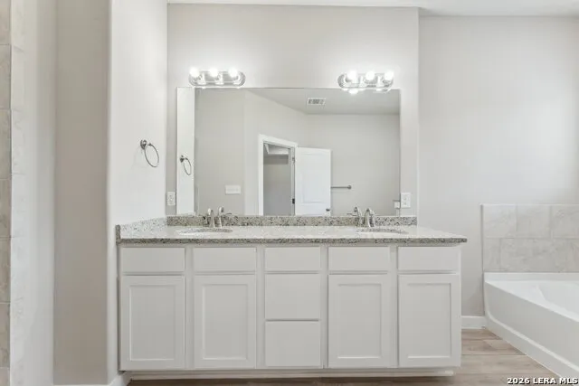 21419 SIR WALTER LN #21419 Unit 21419 San Antonio, TX 78256