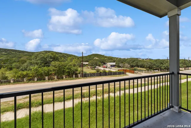 21419 SIR WALTER LN #21419 Unit 21419 San Antonio, TX 78256