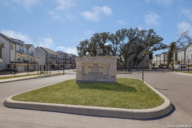 21419 SIR WALTER LN #21419 Unit 21419 San Antonio, TX 78256