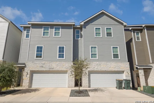 21503 SIR WALTER LN #21503 Unit 21503 San Antonio, TX 78256