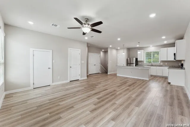 21503 SIR WALTER LN #21503 Unit 21503 San Antonio, TX 78256
