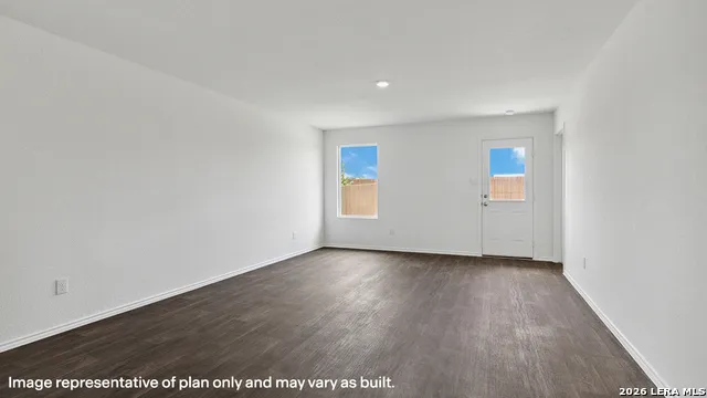 16012 Mahogany Way Elmendorf, TX 78112