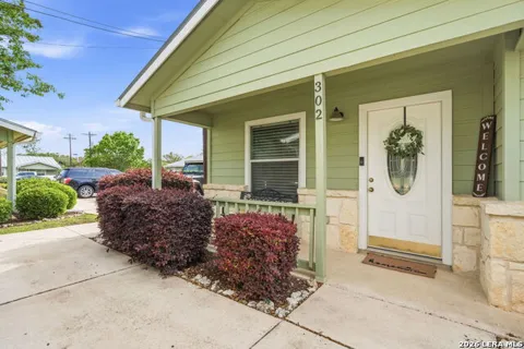 121 S Plant #302