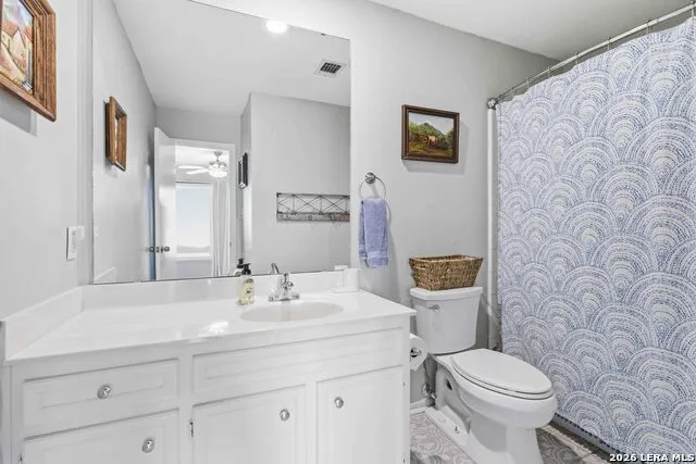 320 Twin Sails #UNIT 25 Horseshoe Bay, TX 78657