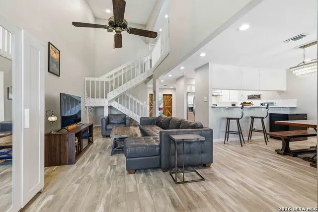 320 Twin Sails #UNIT 25 Horseshoe Bay, TX 78657
