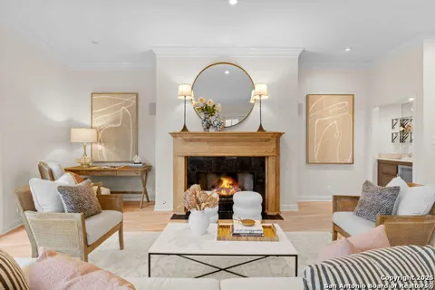 110 KENNEDY AVE #6