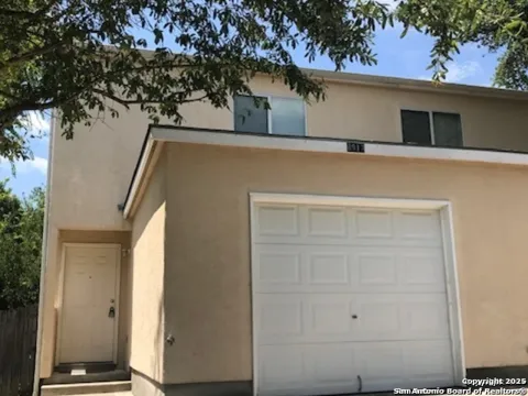 8915 Maverick Draw