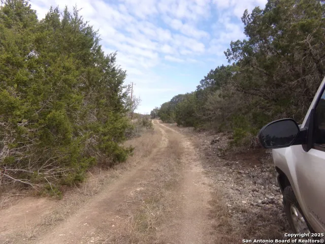 5 Pvt rd 2560 Uvalde, TX 78838
