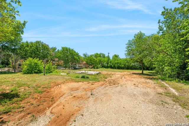 1134 GARRATY RD Terrell Hills, TX 78209