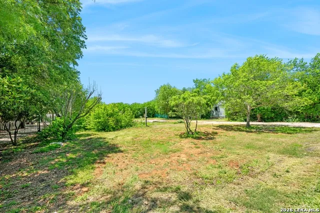 1134 GARRATY RD Terrell Hills, TX 78209