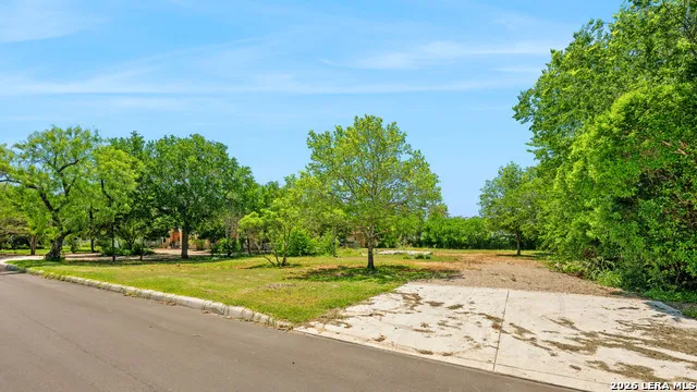 1134 GARRATY RD Terrell Hills, TX 78209