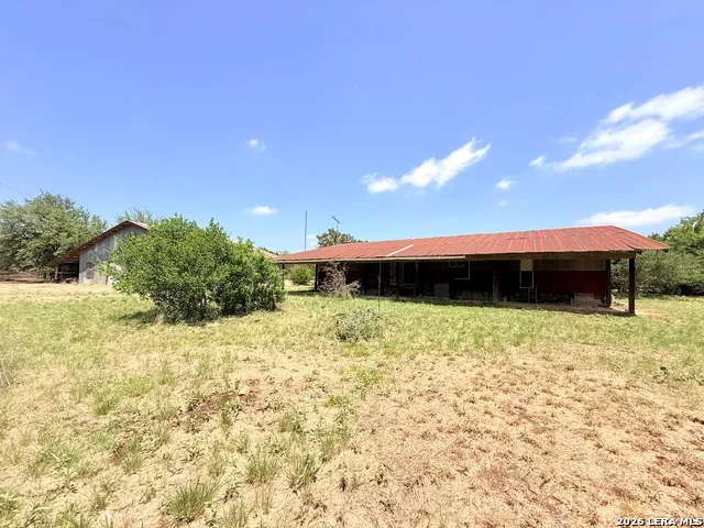 174 Waterman Ln Pipe Creek, TX 78063