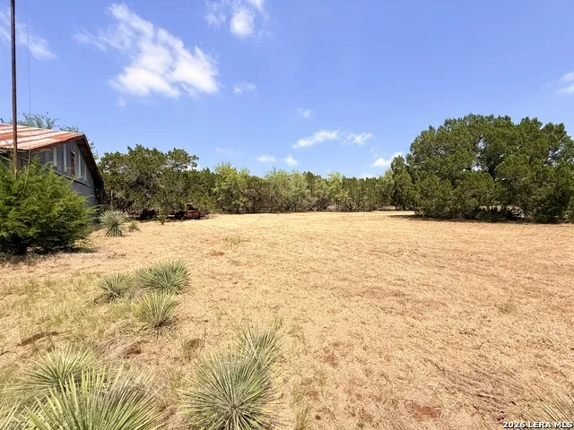 174 Waterman Ln Pipe Creek, TX 78063