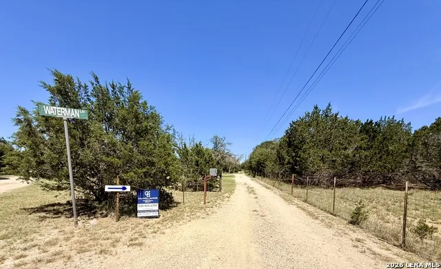 174 Waterman Ln Pipe Creek, TX 78063