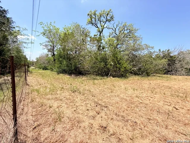174 Waterman Ln Pipe Creek, TX 78063