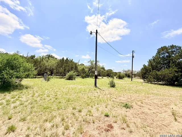 174 Waterman Ln Pipe Creek, TX 78063