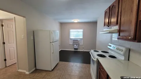 137 E NORWOOD CT Unit 3