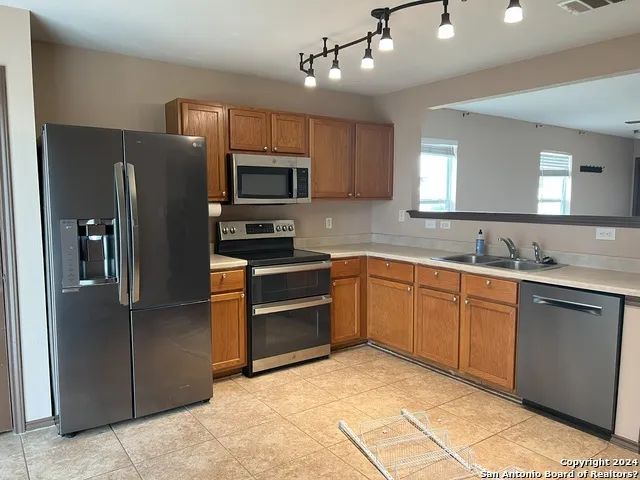 104 BRIAR ST Cibolo, TX 78108