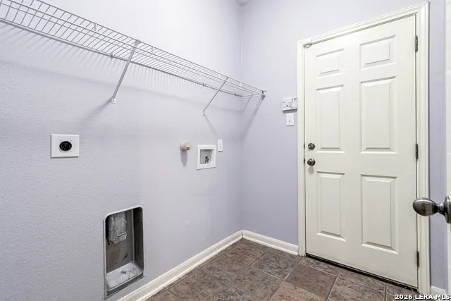 9116 Perdernales Rio Helotes, TX 78023
