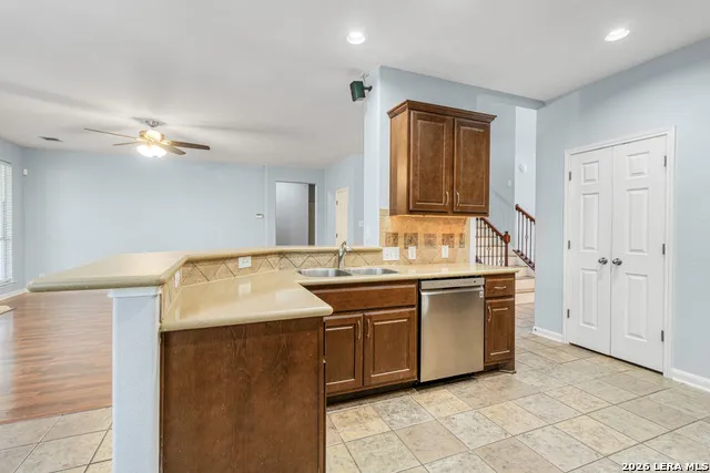 9116 Perdernales Rio Helotes, TX 78023