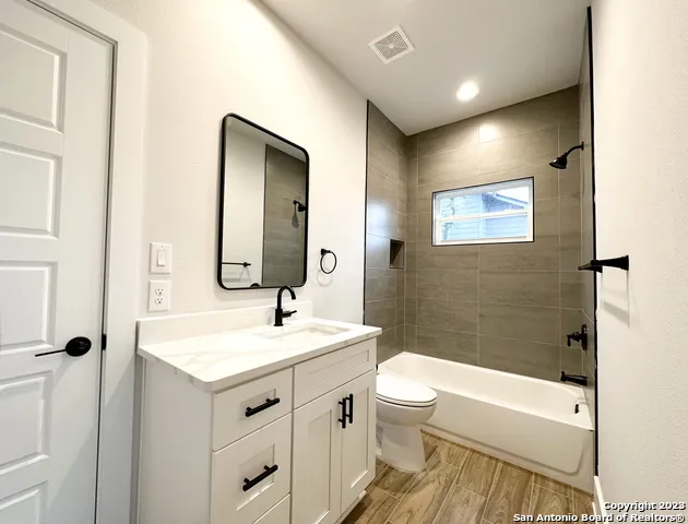 102 George Erath Blanco, TX 78606