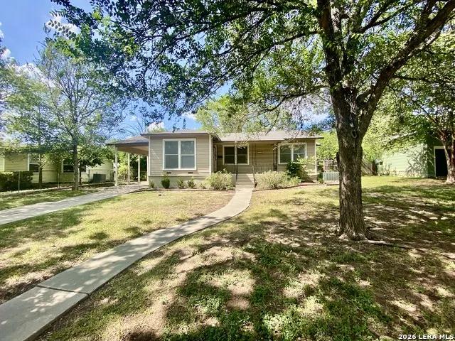 209 LYMAN DR Terrell Hills, TX 78209