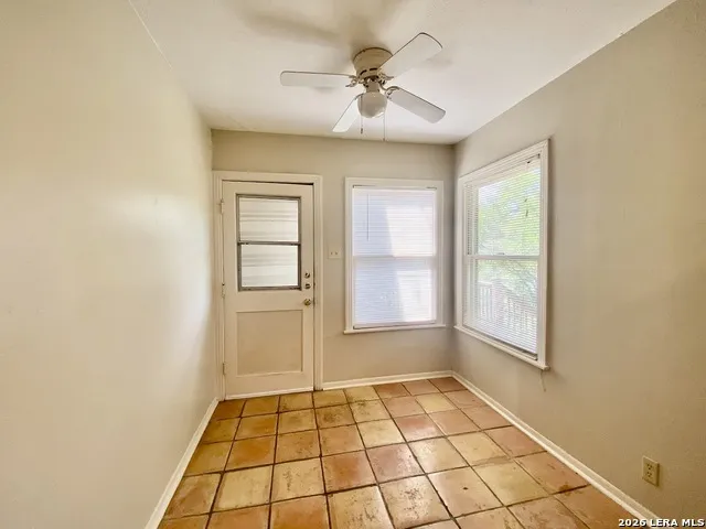 209 LYMAN DR Terrell Hills, TX 78209
