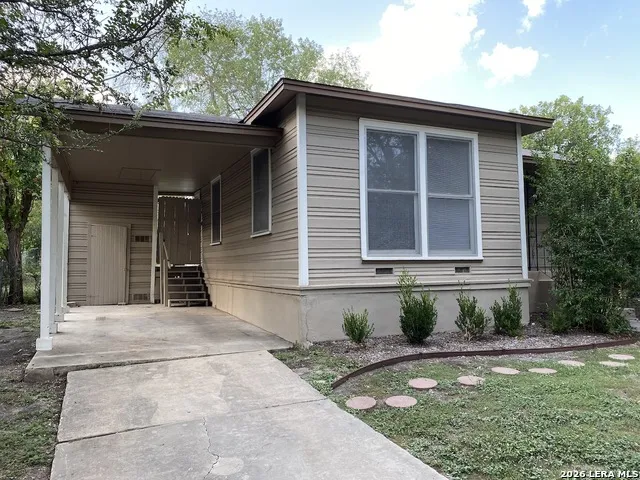 209 LYMAN DR Terrell Hills, TX 78209